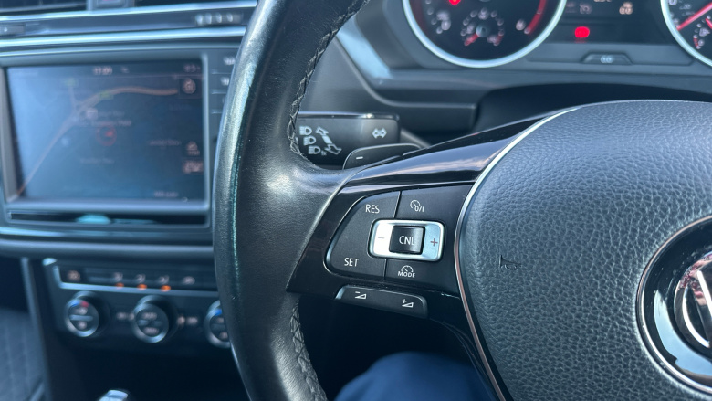 Volkswagen Tiguan 2.0 TDi 150 4Motion SE Nav 5dr DSG Diesel Estate